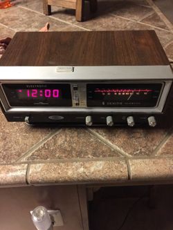 Zenith vintage circle of sound clock radio #r472
