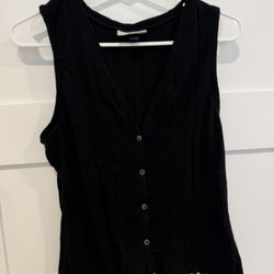 Universal Thread Black Ribbed Button-Front Tank