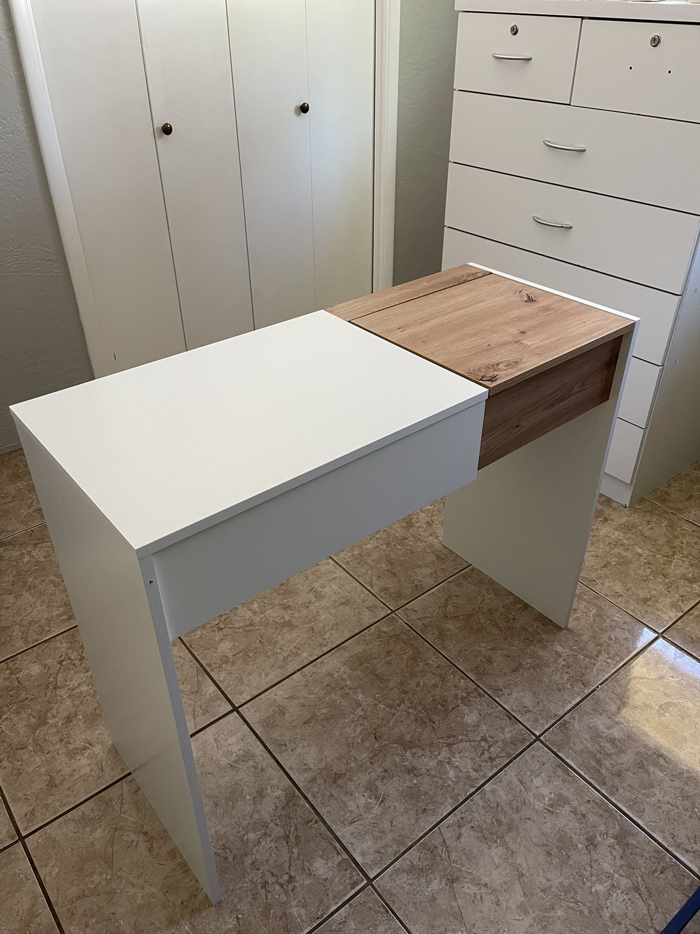 Ran Home, Niles Vanity Desk With One Drawer And Flip Out Mirror