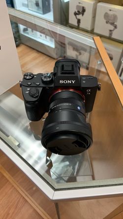 Sony A7 III 18-50 mm used