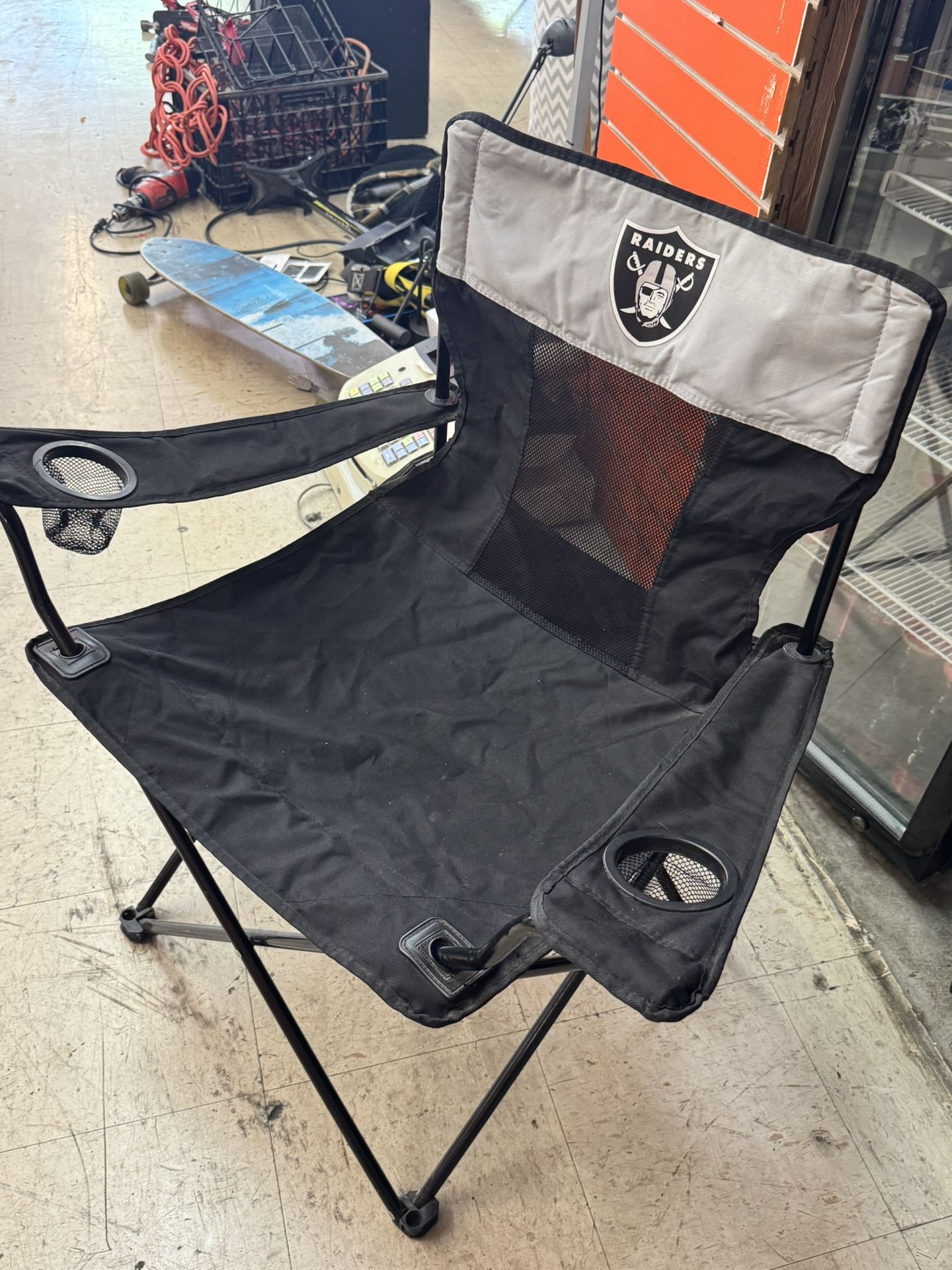 Raider tailgate chair