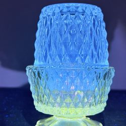 Clear Indiana Glass Co Diamond Point Fairy Lamp UV reactive Glows Blue And Green 4x5.5”