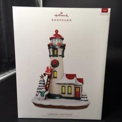 Mint! Hallmark Luminous Lighthouse 2018