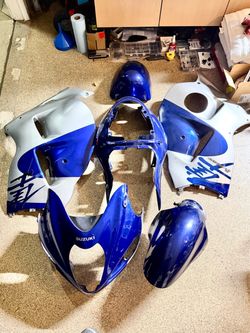Suzuki Hayabusa OEM plastics fairings GEN 1