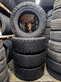37x13.50R20LT
Nitto 
$350