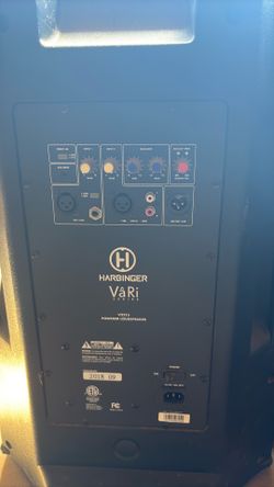 (2) Harbinger 15 inch powered speakers