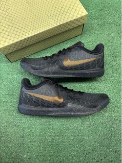 NIKE MAMBA RAGE GOLD STARS SIZE 12