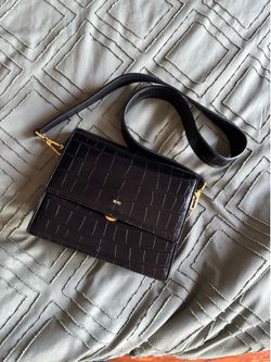 Vegan Leather Croc Crossbody/Shoulder Purse