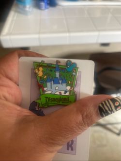 Disneyland pin