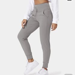 Halara high waisted drawstring side pocket full length joggers Women’s Petite S 
