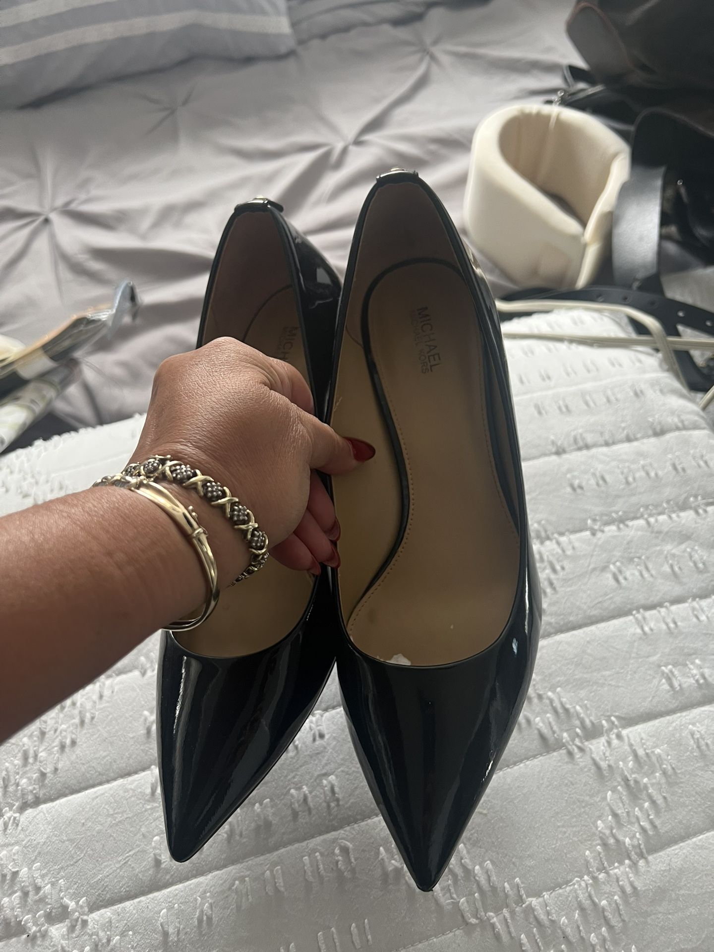 MK Size 8.5 Pumps -$30