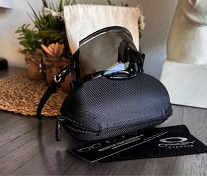 New Oakleys  Box, Pouch Cloth All Included
