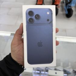 iPhone 17 Pro Max Unlocked 256GB! Finance For $50 Down Payment!!