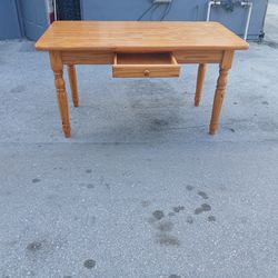 Tables ~ Desk ~ Solid Wood ~ Pick up Hollywood