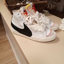 Nike Shoes Size 10