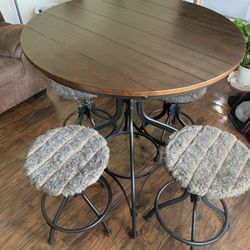 Bar Style Table & Stools
