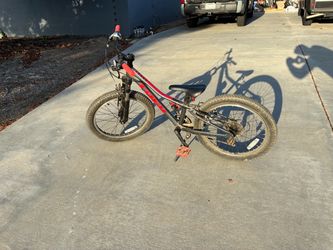 20 inch Trek Precaliber Boys Mountain Bike