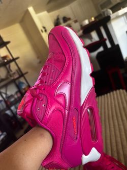 Pink Nike Air 8.5 US