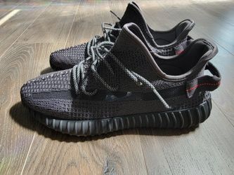 Yeezy 350 V2 Static "Black Reflective"