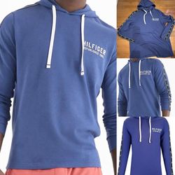 Tommy hilfiger Men's Sport Navy Hoodie Navy Cotton Blend Long Sleeve Pullover M