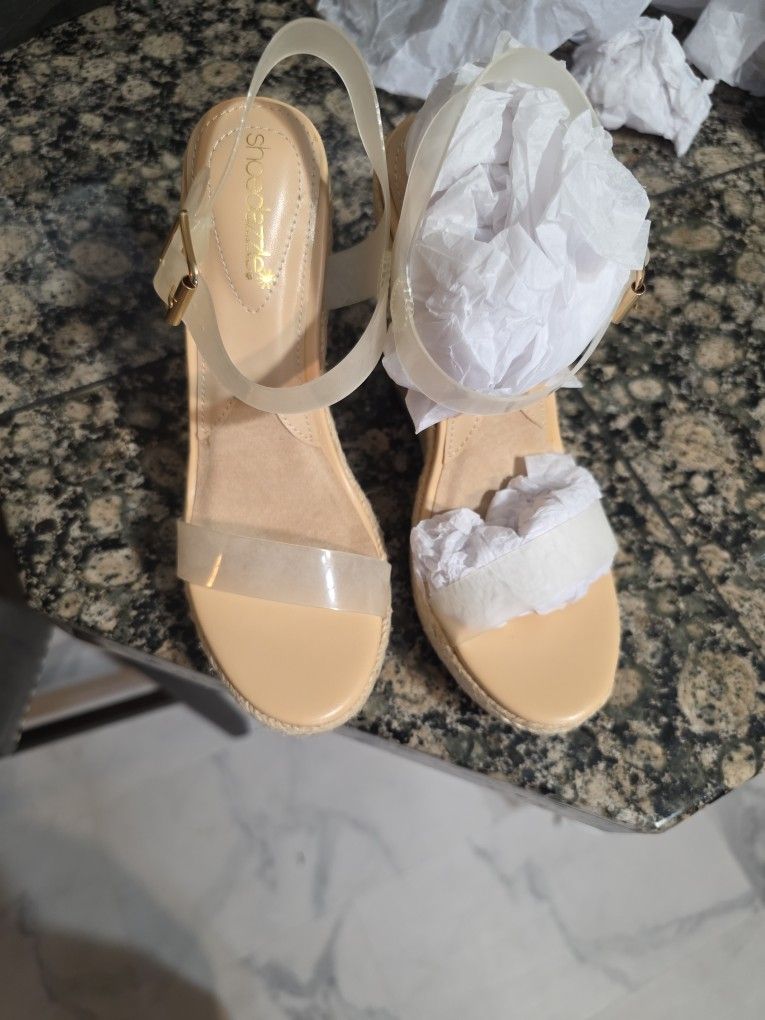 Women's Razzle Dazzle