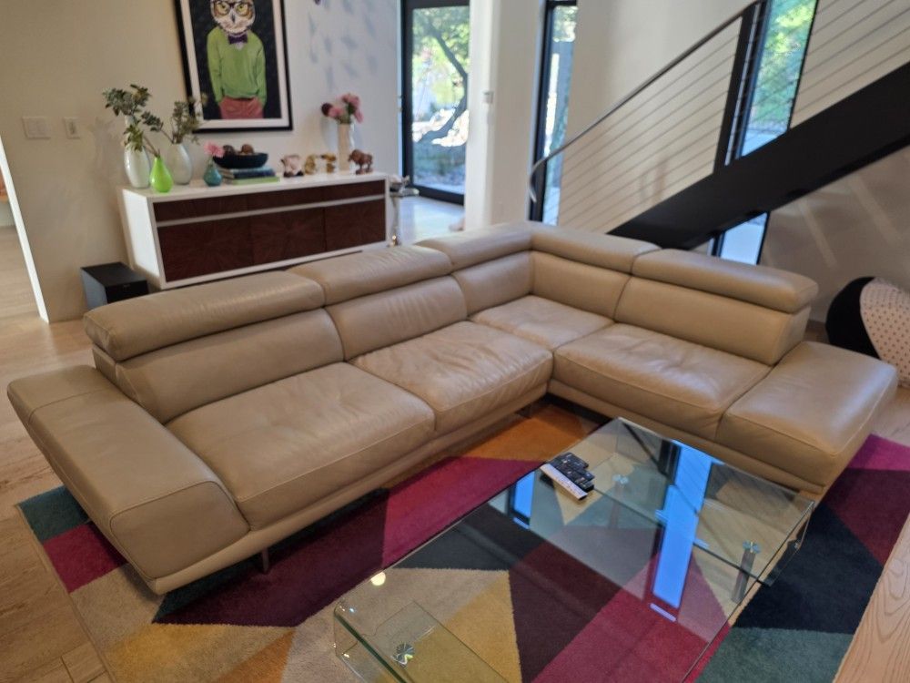 Modern  / Contemporary Copenhagen Sectional Couch
