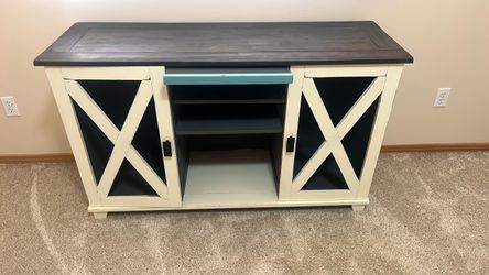 Refurbished buffet or tvstand country wheel cottage