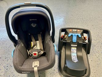 UPPAbaby MESA Infant Car Seat with Base