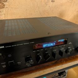 Yamaha R-N500 Stereo Receiver {Spotty Connect, Airplay}