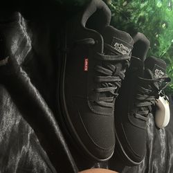 Women’s Levi’s shoes