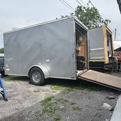 Tráiler August The Title 