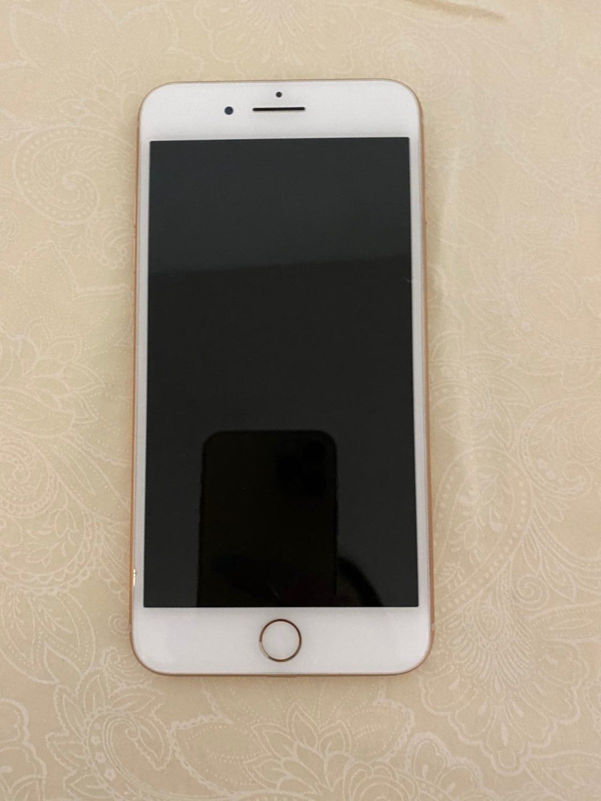 iPhone 8