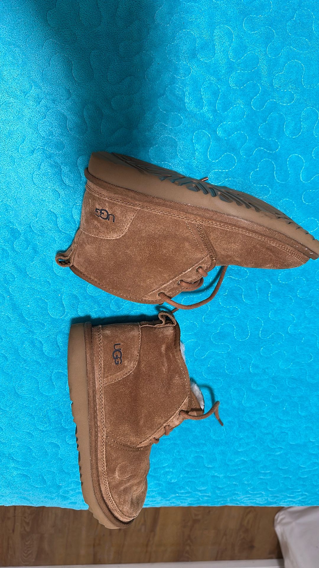 Zapatos Semi Nuevos. UGG