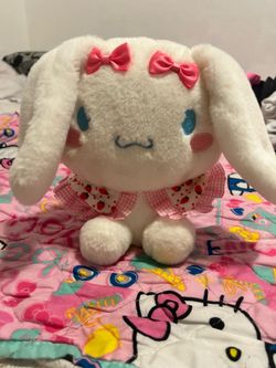 cinnamon roll plushie strawberry theme