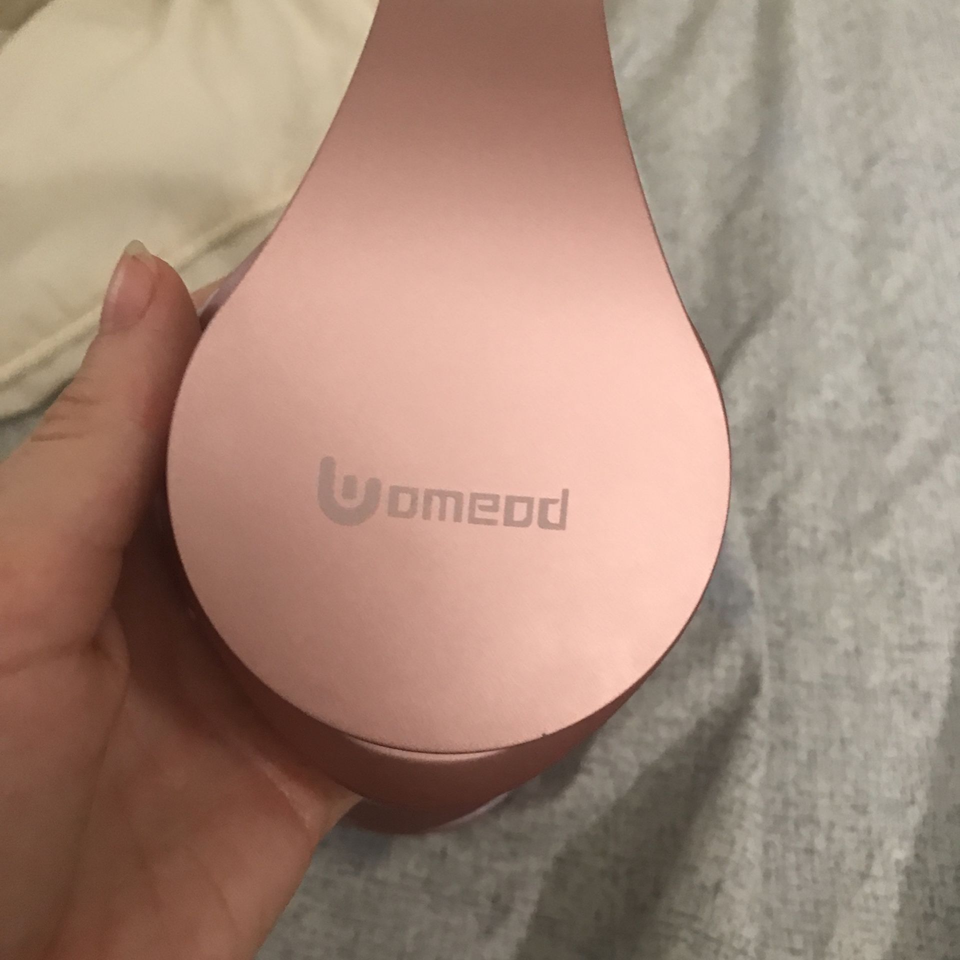 Wireless headphones