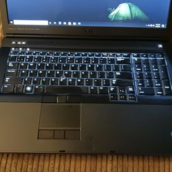 Basic Gaming Laptop 17.3 Inch Intel Core i7 CPU 16 GB RAM 500 GB SSD DVDRW Webcam HDMI ATI FirePro M6000 GPU Windows 10 Professional 