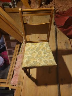 6 Antique Chair Set 