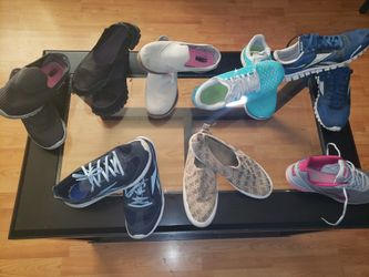 8 pares de tenis por $90