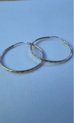 10K Gold Hoop Earrings – 1.5g