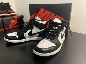 2014 Black/white OG Jordan 1s