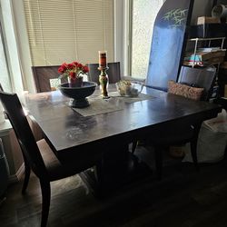 Kitchen table with 6 chairs