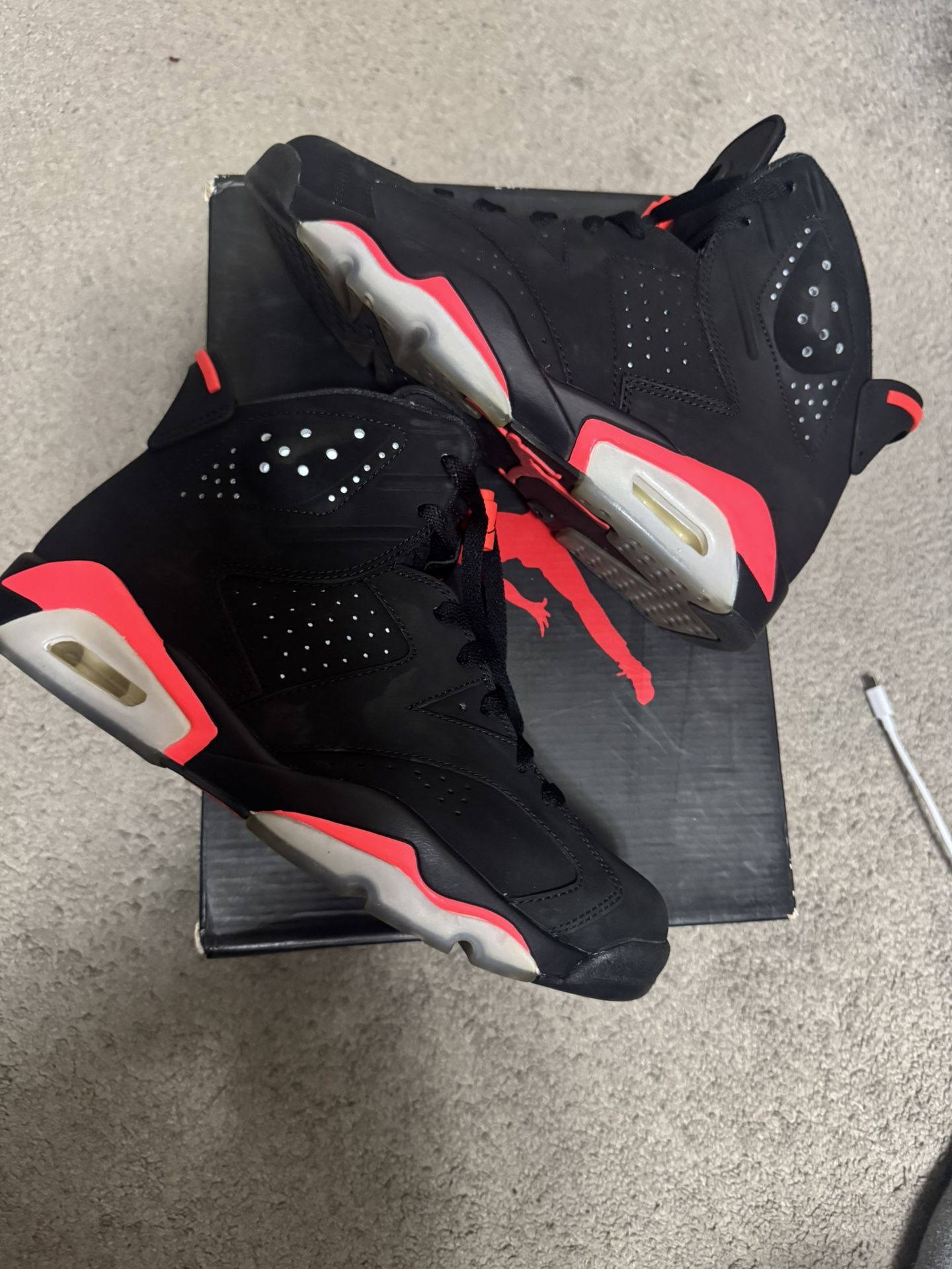 JORDAN 6 INFRARED 2014 SIZE 8.5