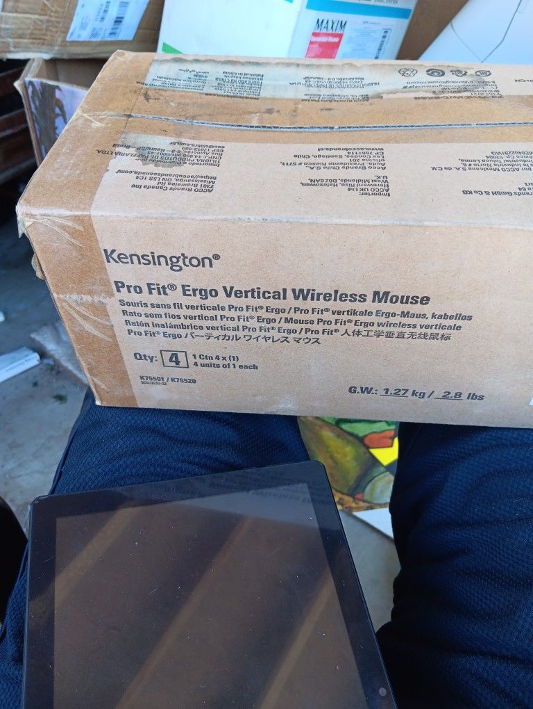 Pro Fit Ergo Vertical Wireless Mouse