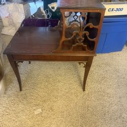Mid Century Mahogany 2 Tiered Fretwork End Side Accent Table 26