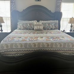 King Bedroom Set