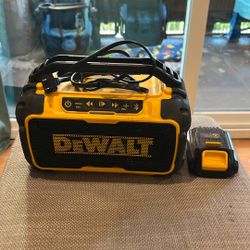 Dewalt Job site Radio 