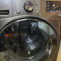 LG Washer/ Dryer 