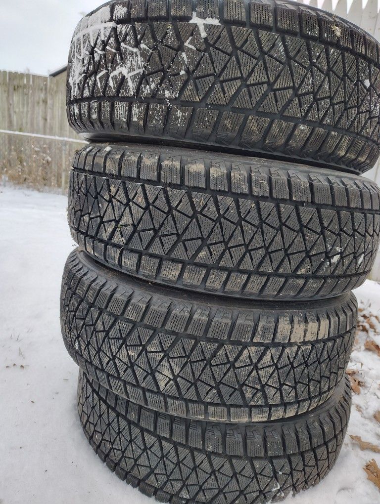 235/55/20 BLIZZAK Winter Tires
