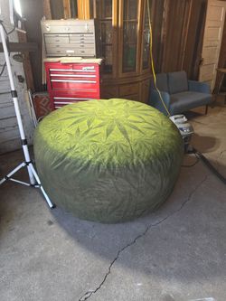 Giant weed bean bag