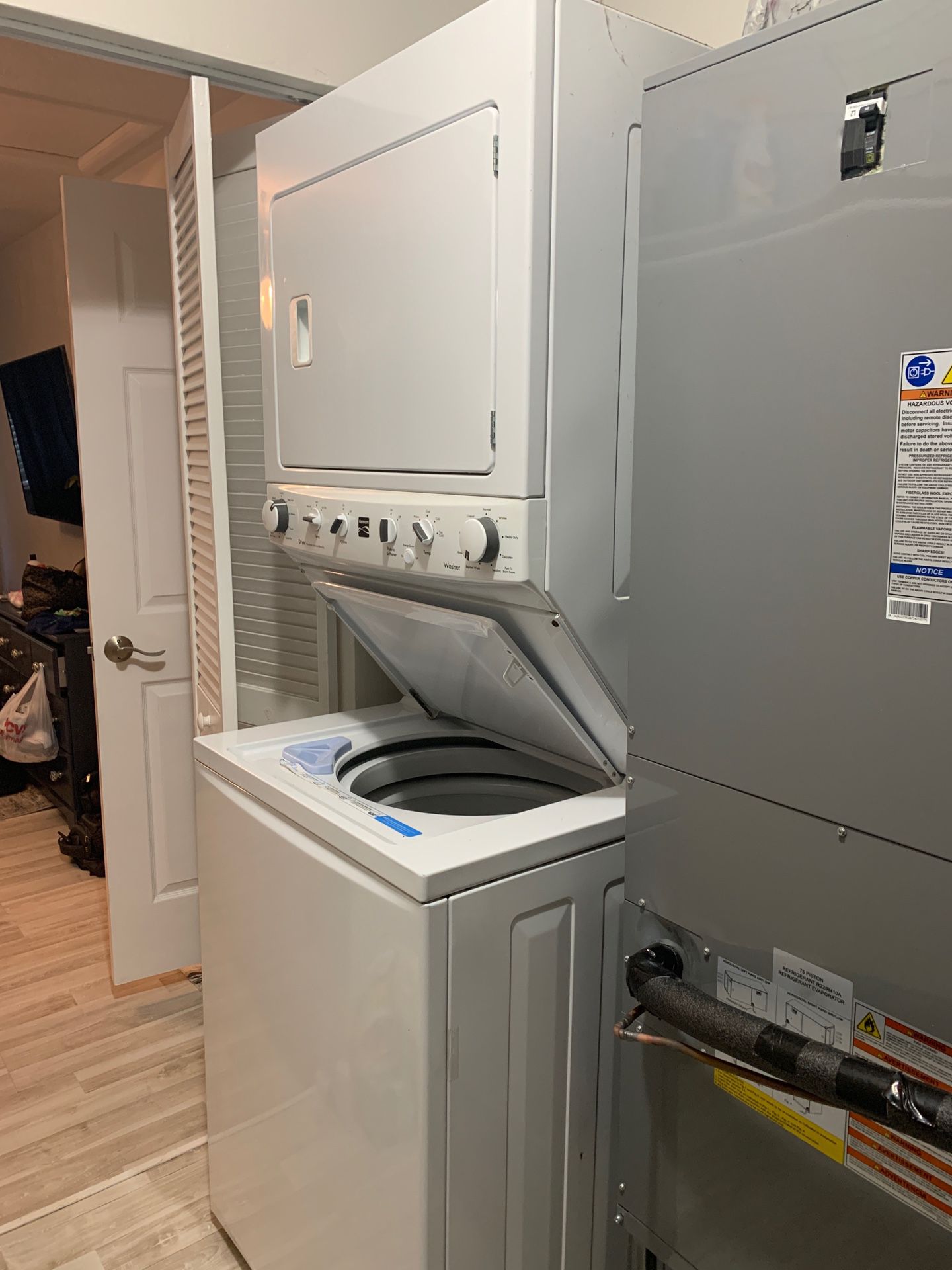 Kenmore Washer Dryer Single Unit Works Fine